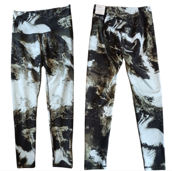 CALIA Core Essential 7/8 Legging Squat Proof Hazy Elixir - Picture 3 of 6